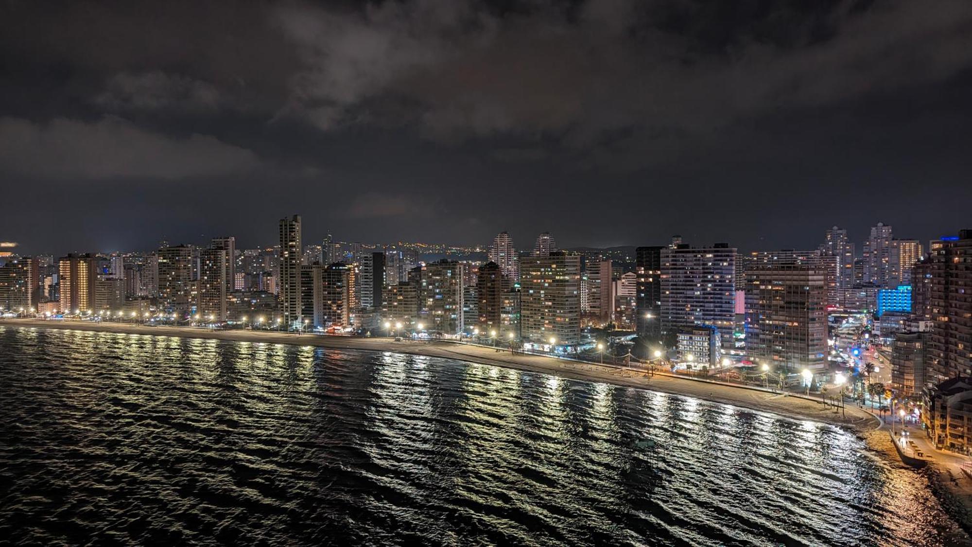 Gemelos Sea Front Apartment Benidorm Luaran gambar